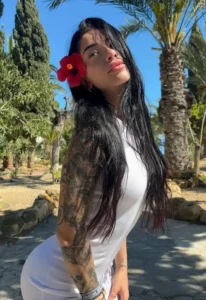Newkemi creator italiana su OnlyFans