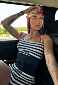 Newkemi creator italiana su OnlyFans