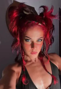 Noemi Pinardi creator italiana su OnlyFans