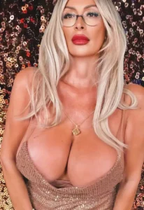 Sonia Grey tra le migliori ragazze OnlyFans italiane