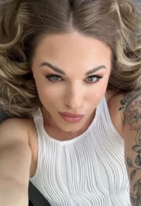 Annalisa Atomic Blonde creator italiana su OnlyFans