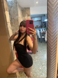 Elena 06 modella OnlyFans italiana