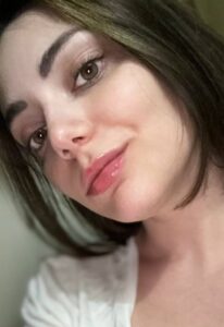 Piccola Marti modella OnlyFans italiana
