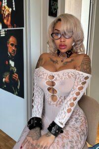 Kymberli Montana onlyfans immagini