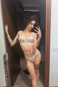 Foto e contenuti di Sweet tgirl onlyfans