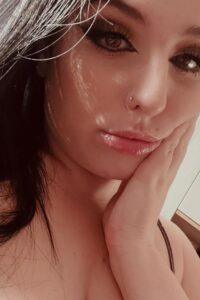 Giuly Dressed OnlyFans